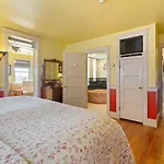 After Eight Bed And Breakfast