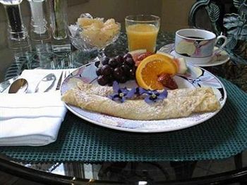 After Eight Bed and breakfast 4*